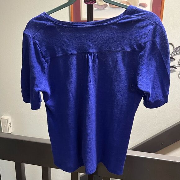 Chico’s Women's Cobalt Blue V-Neck Top #091 - Picture 3 of 4